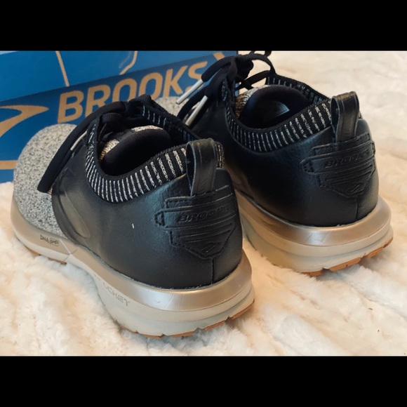Brooks running shoes - Picture 2 of 4